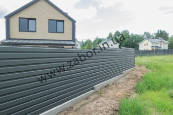 Забор из профнастила