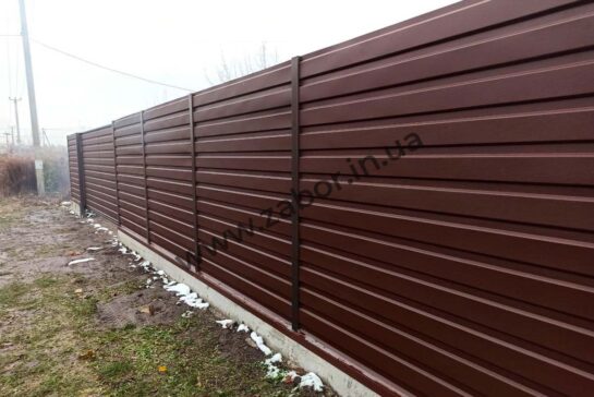 Забор из профнастила