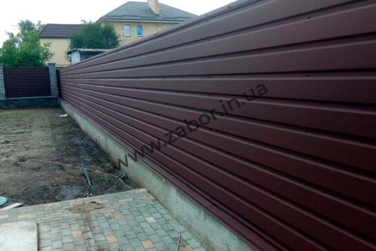 Забор из профнастила