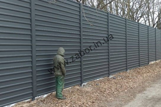 Паркан з профнастілу