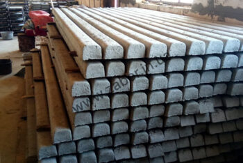 Бетонні стовпчики