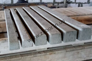 Бетонні стовпчики