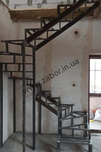 Сходи на замовлення